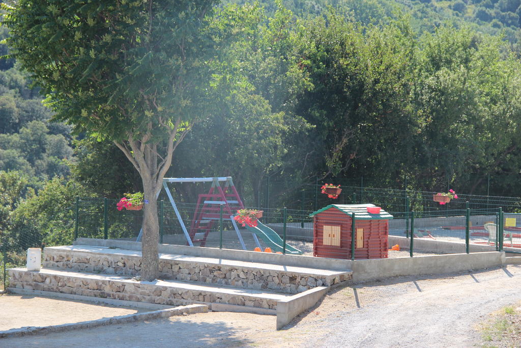 Hotel Domaine Plein Sud Bruzac Esterno foto